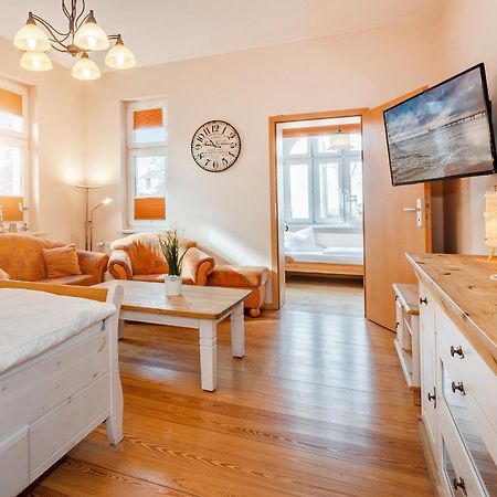 Villa Holtz Ferienwohnung Holtz 1 Зиновиц Екстериор снимка